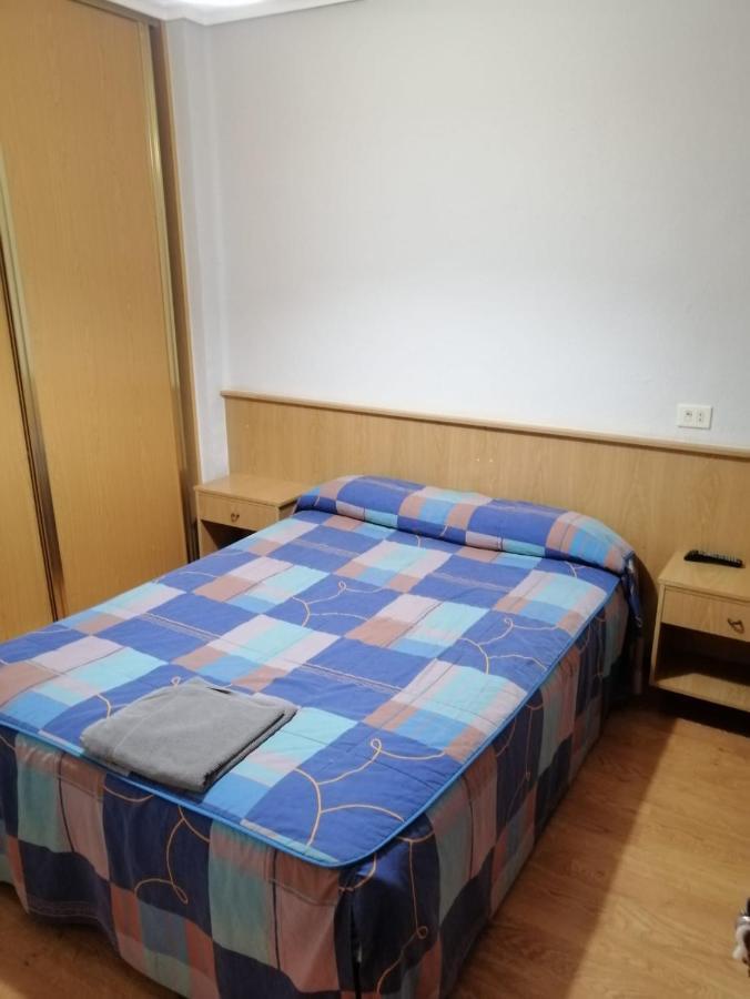 Hostal Castilla Miranda de Ebro Bagian luar foto