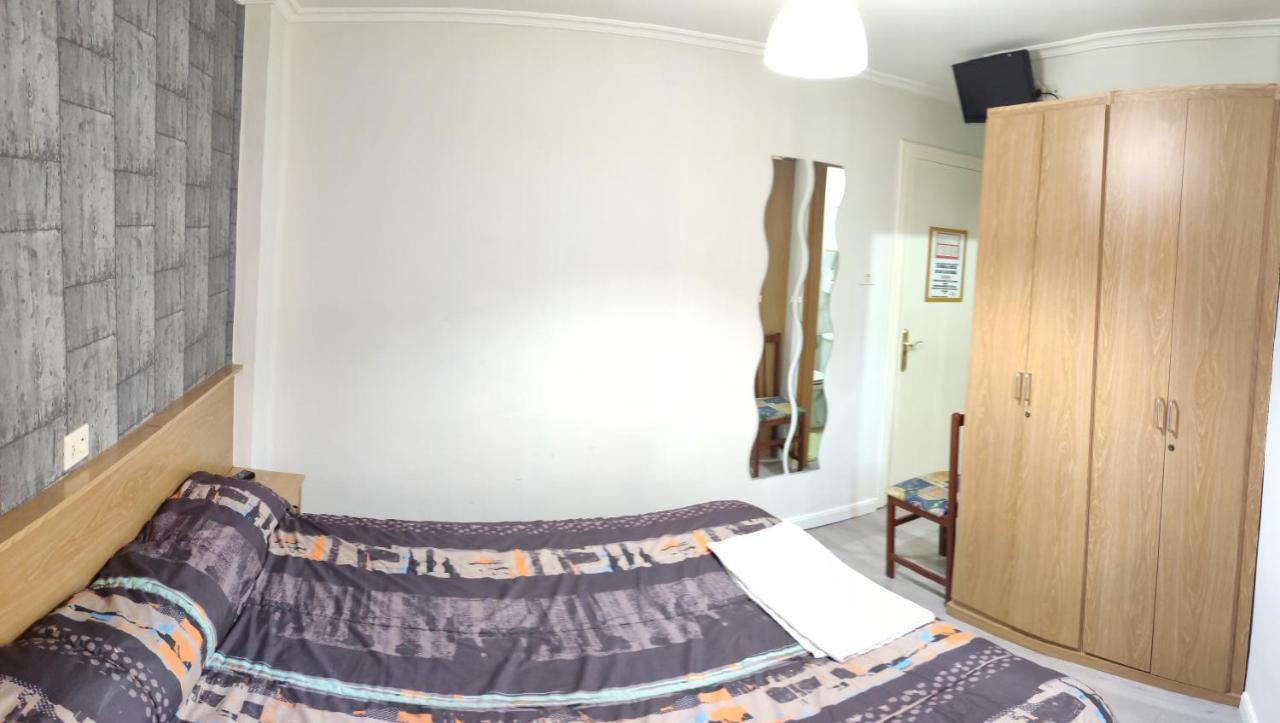 Hostal Castilla Miranda de Ebro Bagian luar foto