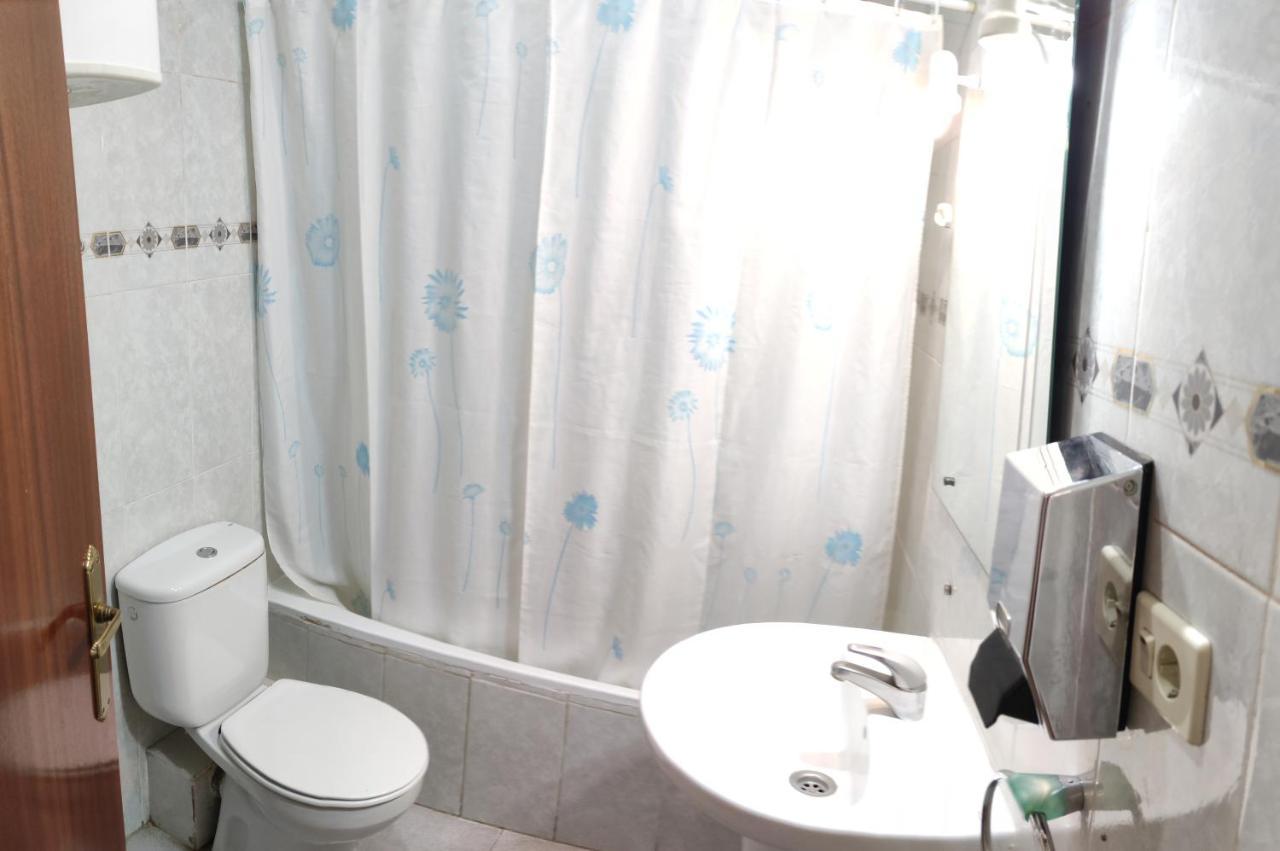 Hostal Castilla Miranda de Ebro Bagian luar foto