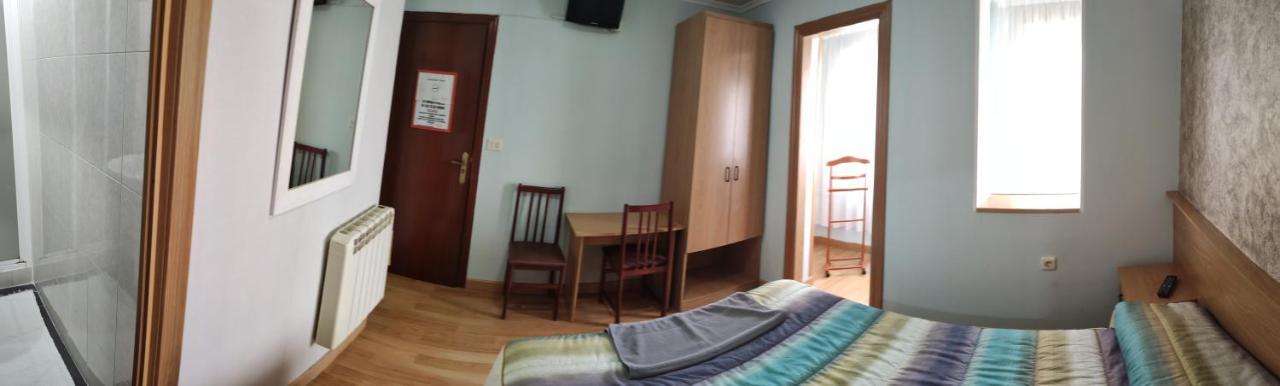 Hostal Castilla Miranda de Ebro Bagian luar foto